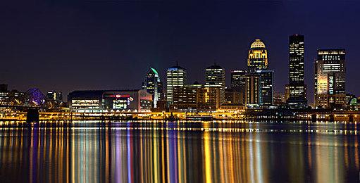 《全面战争：战锤3》超凡帝国介绍 8月推出测试版